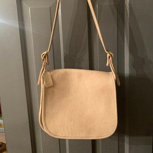 Vintage 70's Coach  Classic Pouch Shoulder Bag \ Made In NYC, USA